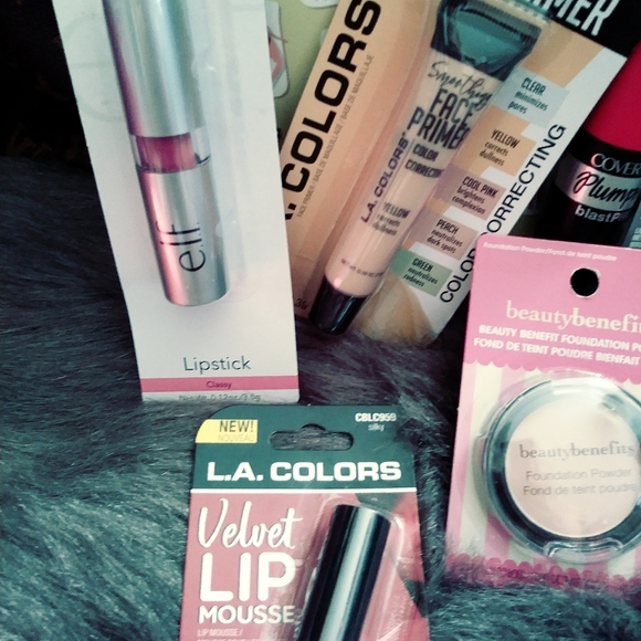 Make up bundle - Picture 4 of 5